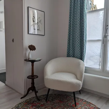 Apartman La Loge Diane, A Deux Pas Du Chateau Et Son Jardin A La Francaise *