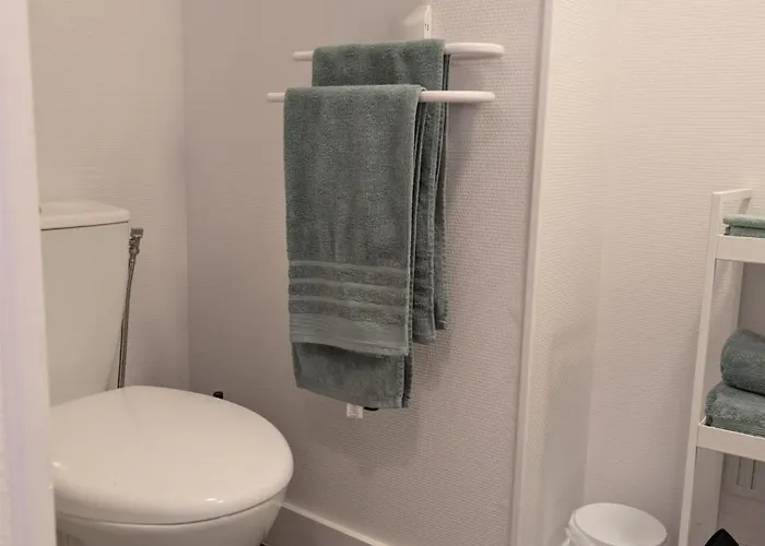 La Loge Diane, A Deux Pas Du Chateau Et Son Jardin A La Francaise * Chantilly